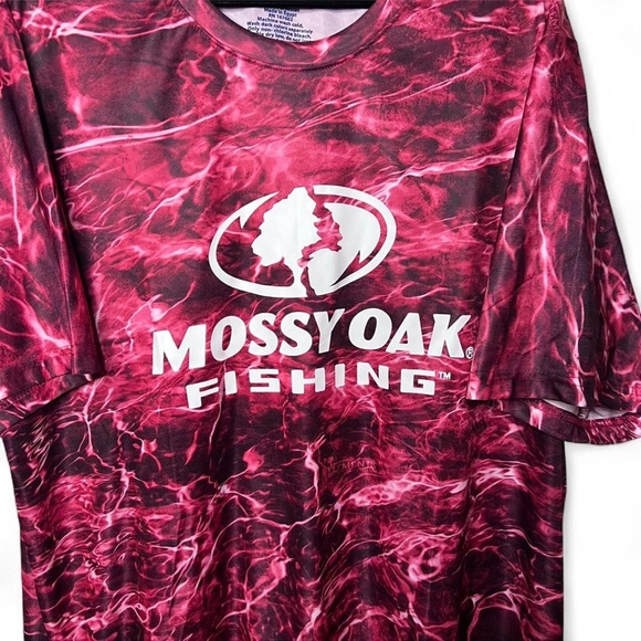 Mossy Oak Fishing Shirt 2XL Red Water Print Polyester Tee Outdoor - Picture 2 of 5